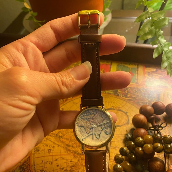 World map wrist watch - Picture 5 of 6